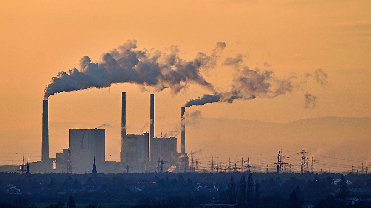 Erstmals-mehr-Strom-aus-Sonne-Deutschland-erzeugt-so-wenig-Kohlestrom-wie-zuletzt-1956