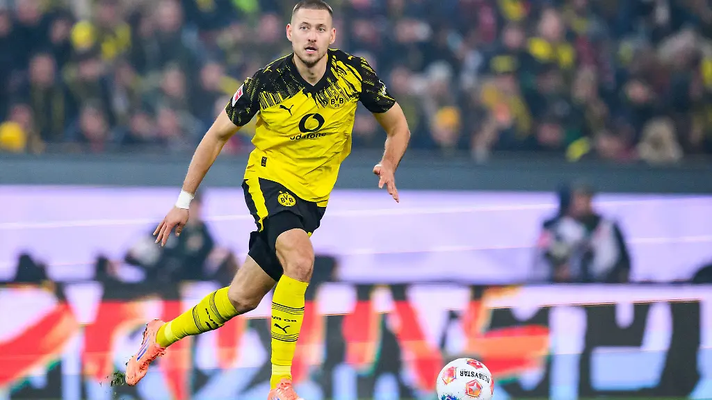 Waldemar-Anton-soll-erst-im-Laufe-des-Trainingslagers-in-Mannschaftstraining-einsteigen