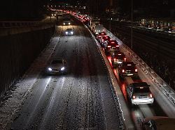 Züge und Flüge verspätet: Urlaubsrückkehrer erwartet Rutschpartie