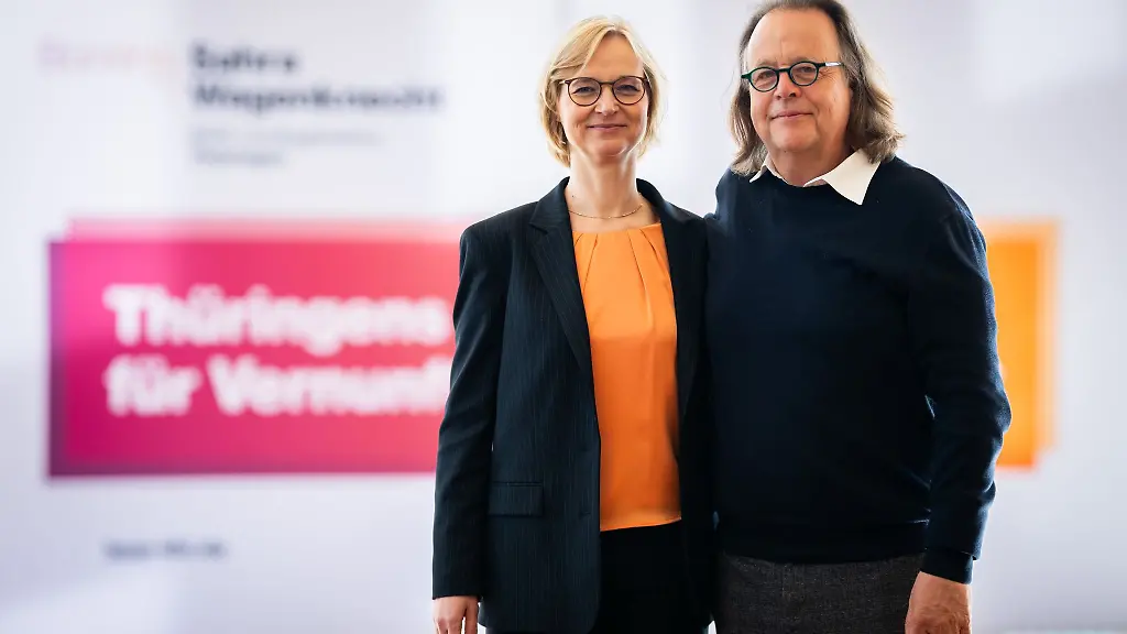 Die-Landesvorsitzenden-des-BSW-Thueringen-Katja-Wolf-und-Gernot-Suessmuth