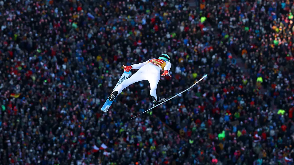 Ski-Jumping-Four-Hills-Tournament-Innsbruck-Austria-January-4-2026-Slovenia-s-Domen-Prevc-in-action-during-the-first-round-REUTERS-Kai-Pfaffenbach