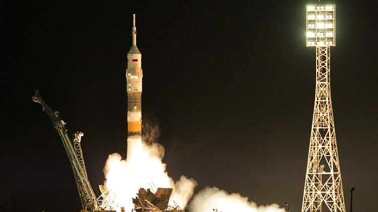 Beim Start auf dem Weltraumbahnhof Baikonur.