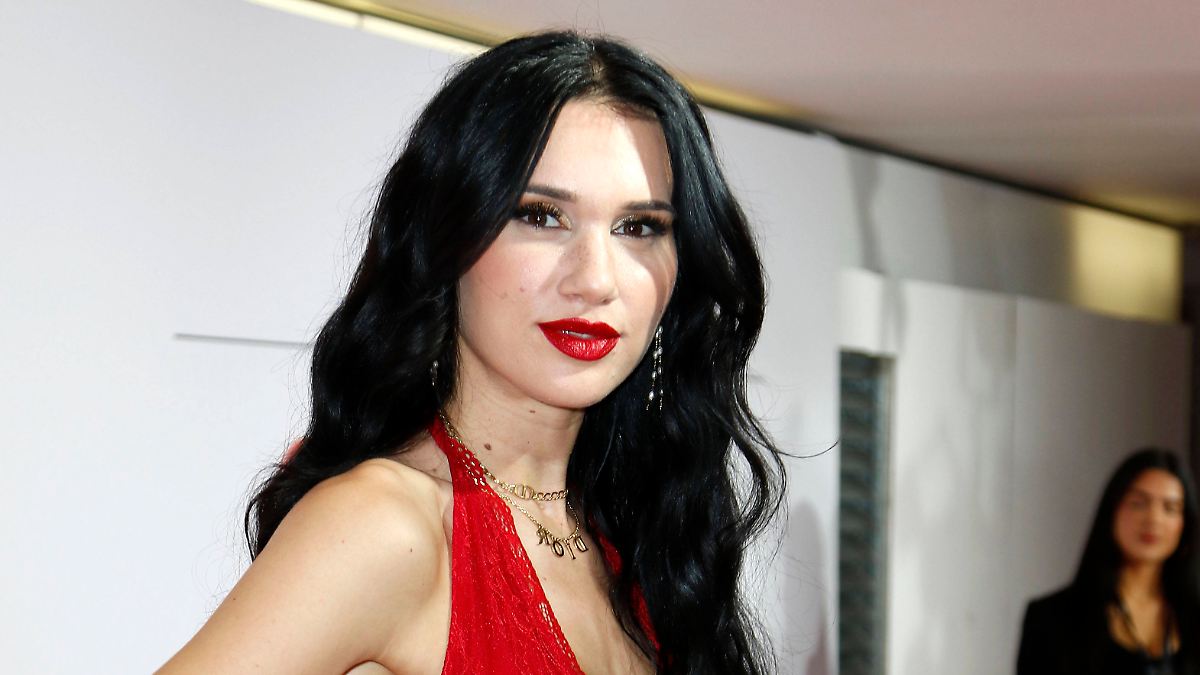 Erste-Kandidatin-steht-fest-Princess-Charming-Vanessa-Borck-tanzt-bei-Let-s-Dance-