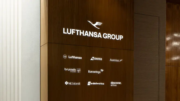 Auf-diesem-vom-Lufthansa-Konzern-zur-Verfuegung-gestellten-undatierten-Bild-ist-das-neue-Logo-der-Lufthansa-Group-zu-sehen-Die-Lufthansa-Group-umfasst-mehrere-Airlines-aus-Europa