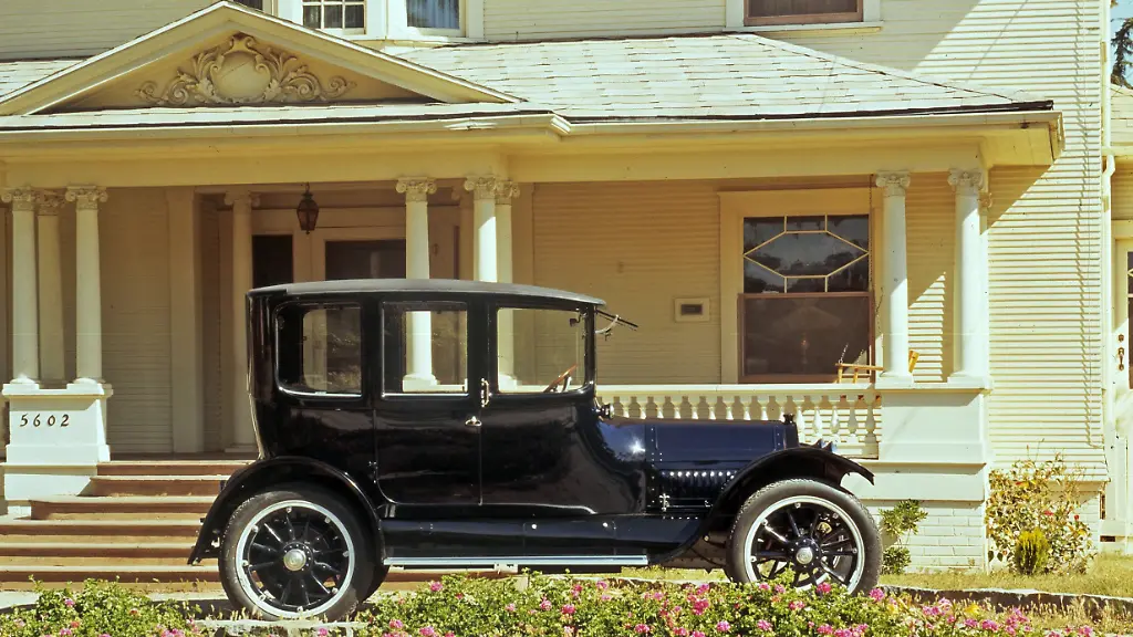 Erfolgsformel-V8-Vor-110-Jahren-fuehrte-Cadillac-das-Modell-Type-51-ein-mit-dem-ersten-Grossserien-V8-der-Autogeschichte