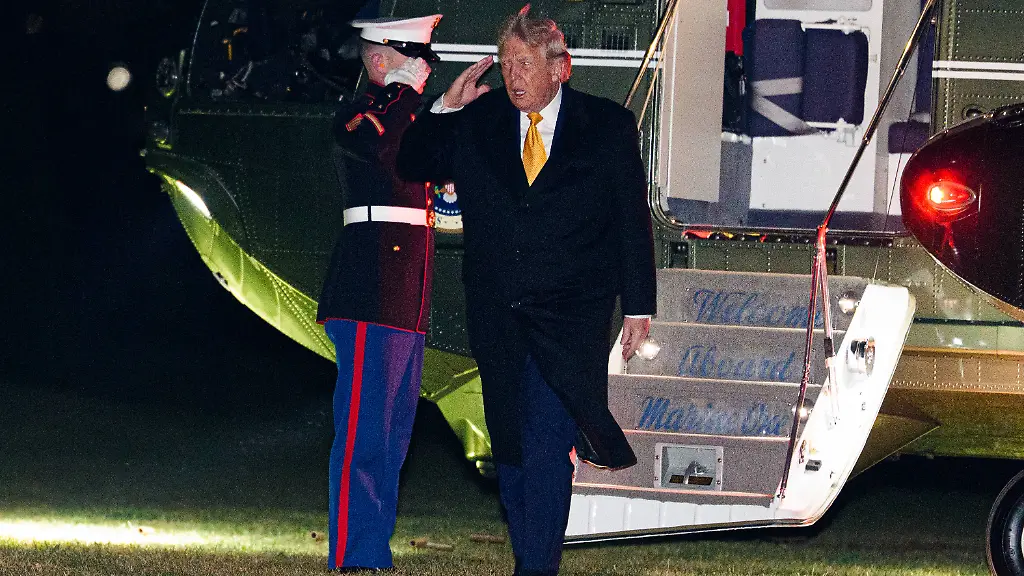 United-States-President-Donald-J-Trump-returns-to-the-White-House-in-Washington-DC-USA-on-Sunday-January-4-2026