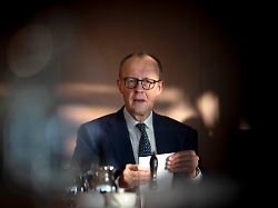 Kanzler schreibt an Abgeordnete: Merz: "Die Lage ist in einigen Bereichen sehr kritisch"