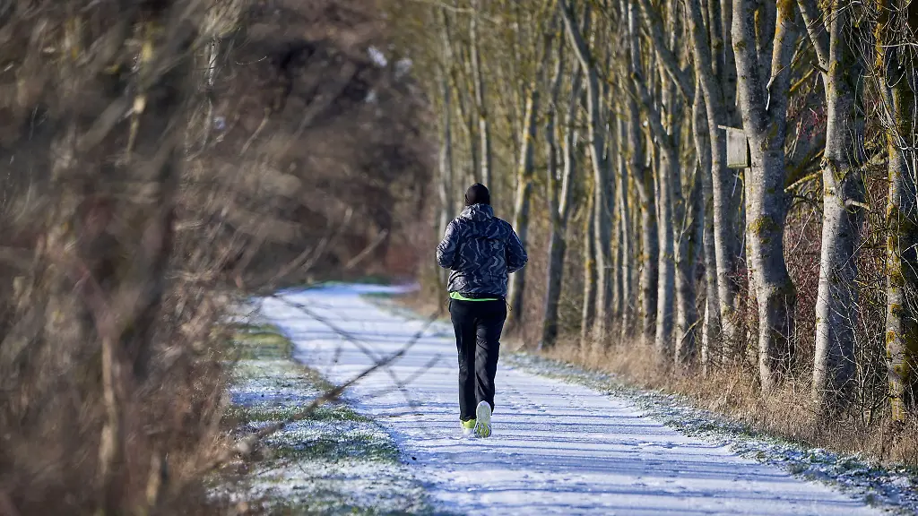 Winterliche-Temperaturen-und-glatte-Strassen-gibt-es-in-den-naechsten-Tagen-in-Rheinland-Pfalz-und-im-Saarland