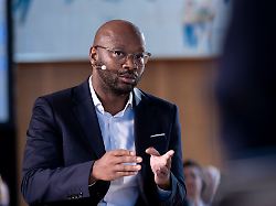 "Das ist nicht ehrlich": SPD-Vize Zorn kontert Union: Längere Arbeit nutzt Wirtschaft nicht