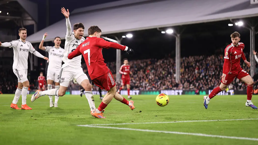 Fulham-v-Liverpool-04-January-2026-London-Premier-League-Football-Fulham-v-Liverpool-Florian-Wirtz-of-Liverpool-scores-their-first-goal-Photo-Jacques-Feeney-Offside-London-UK-Fulham-gegen-Liverpool-04