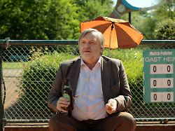 Hape Kerkeling in "Extrawurst": "Hass und Wut dürfen nicht das Ruder übernehmen"