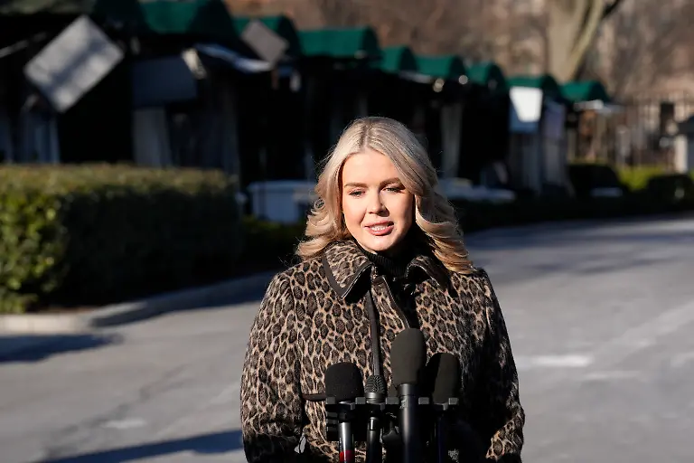 White-House-Press-Secretary-Karoline-Leavitt-speaks-to-members-of-the-media-on-the-driveway-outside-the-West-Wing-of-the-White-House-in-Washington-DC-USA-on-December-16-2025