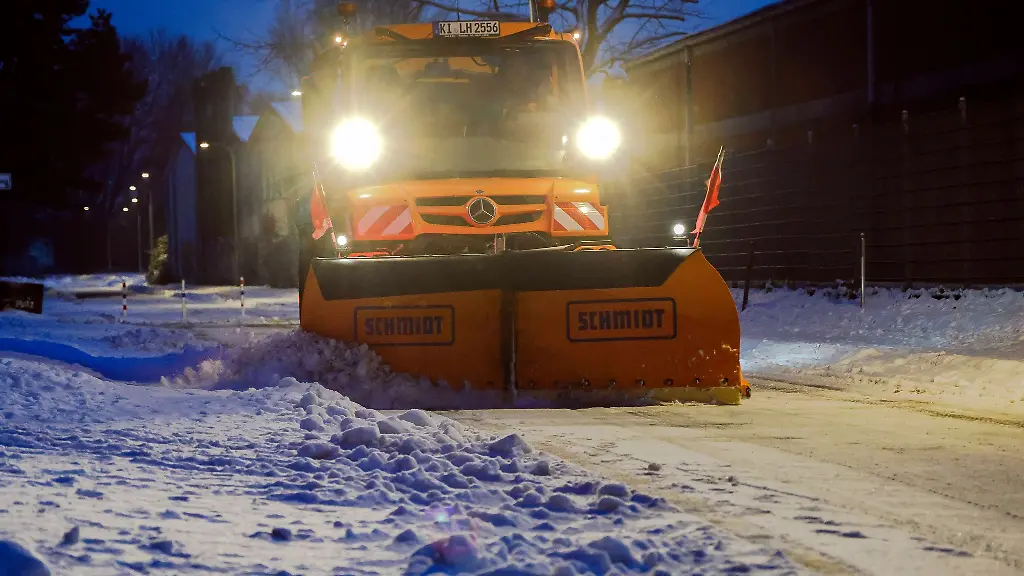 Der-Winterdienst-hat-derzeit-viel-zu-tun