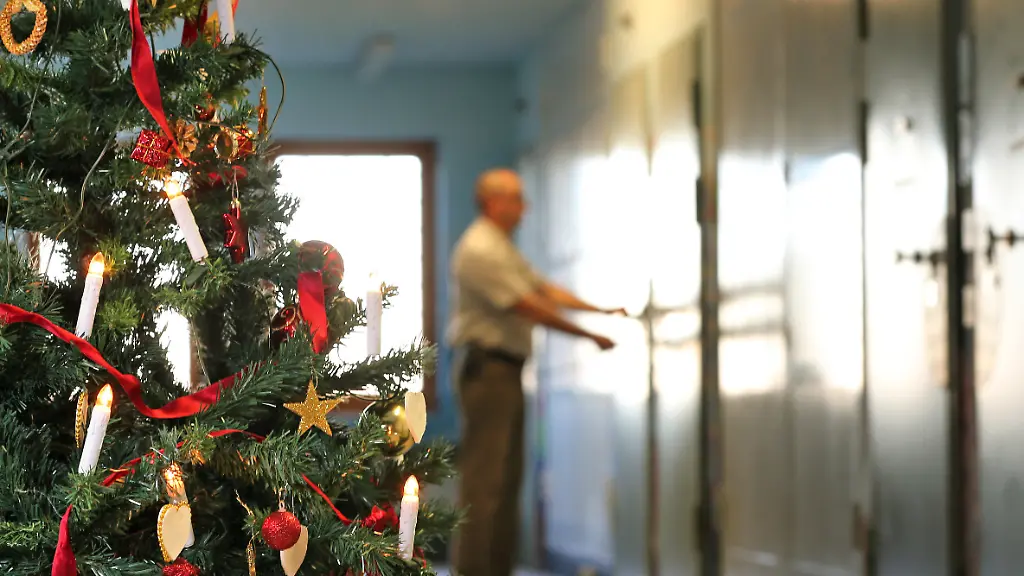 9d8f4be6eb5a72a6616b8b873fdd42b6