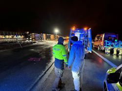 Nordrhein-Westfalen: Verkehr läuft trotz Schneewarnung - schwerer Unfall auf A2