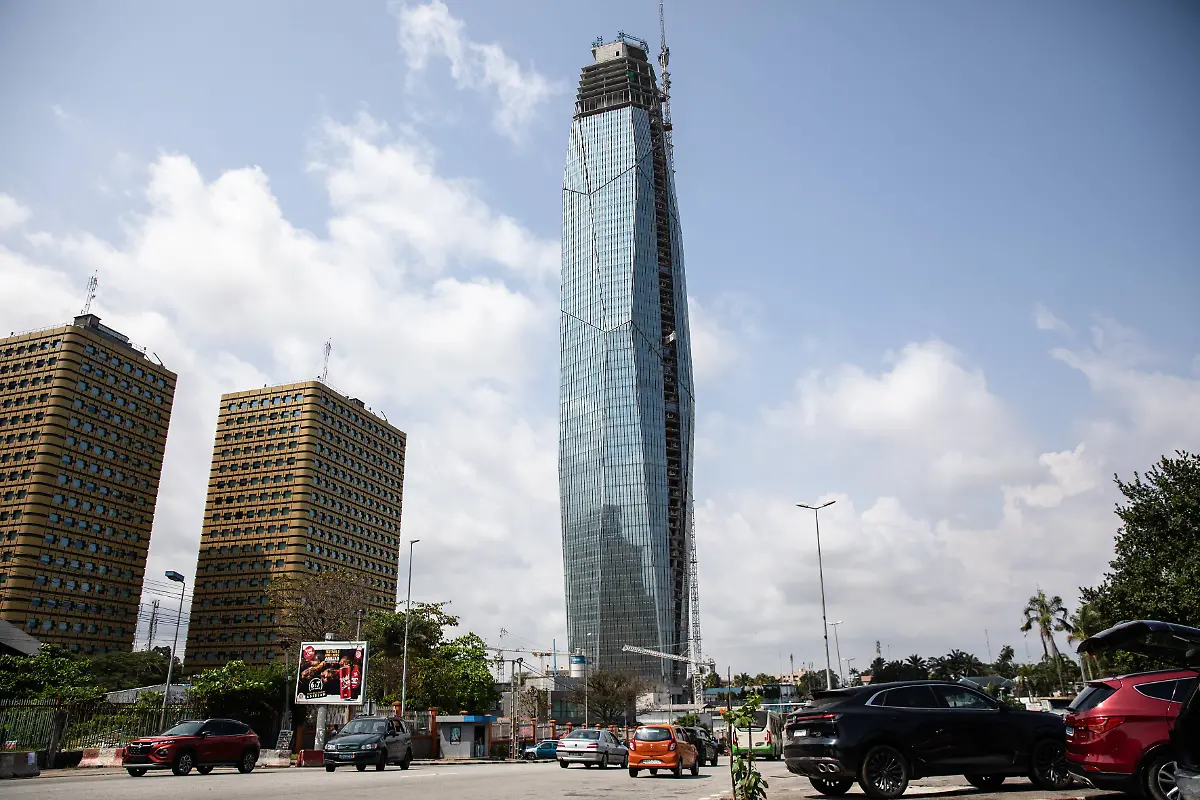 The-Tower-F-a-supertall-skyscraper-under-construction-in-Abidjan-Ivory-Coast-on-October-24-2025-GARCIASOPHIE-sipa
