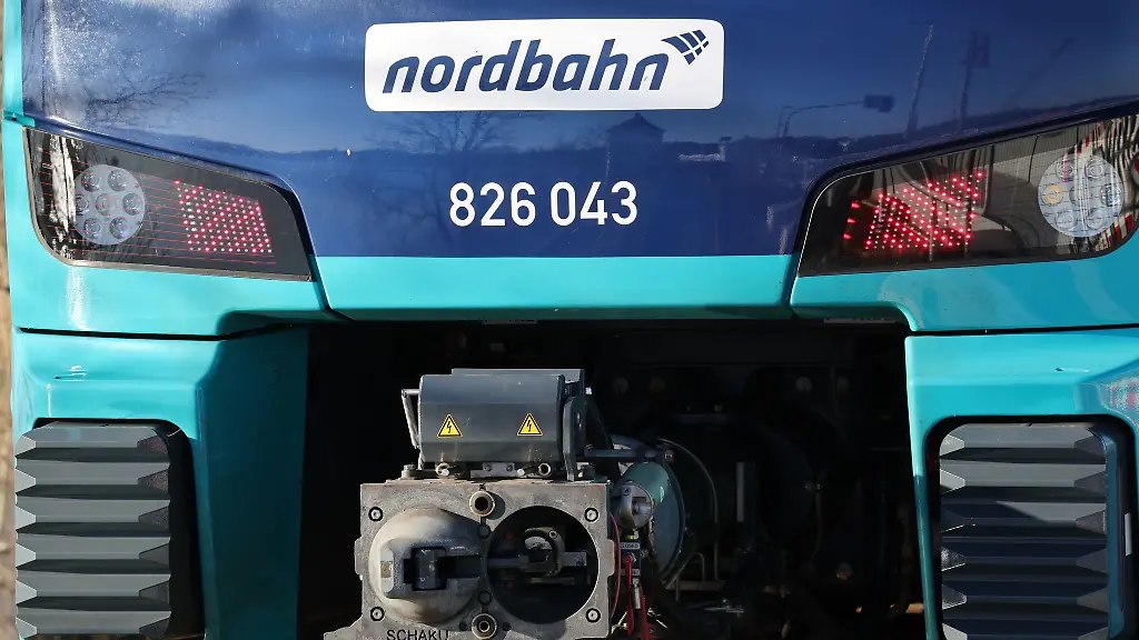 Die-Nordbahn-hat-alle-Zugfahrten-am-Freitag-zunaechst-abgesagt