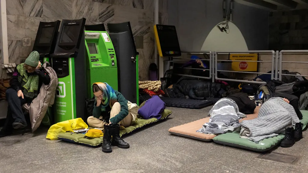 People-take-shelter-at-the-metro-during-a-Russian-drone-and-missile-attack-amid-Russia-s-attack-on-Ukraine-in-Kyiv-Ukraine-January-9-2026