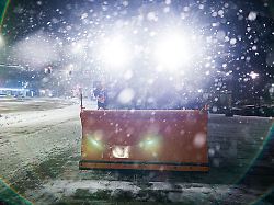 Sachsen-Anhalt: Schneefall und Glätte schränken Busse und Bahnen teils ein