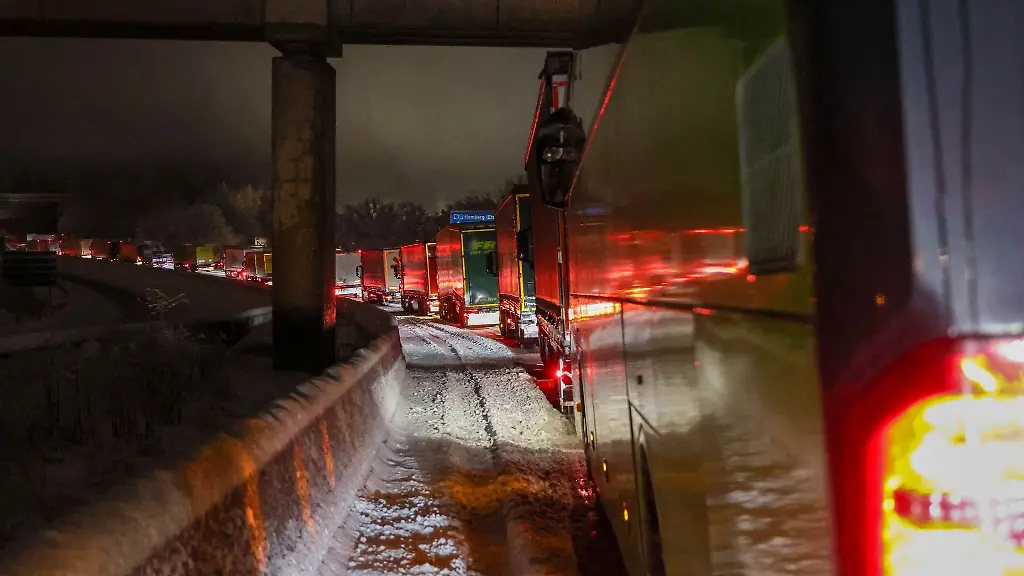 So-sah-es-am-Morgen-auf-den-Autobahnen-in-Osthessen-aus