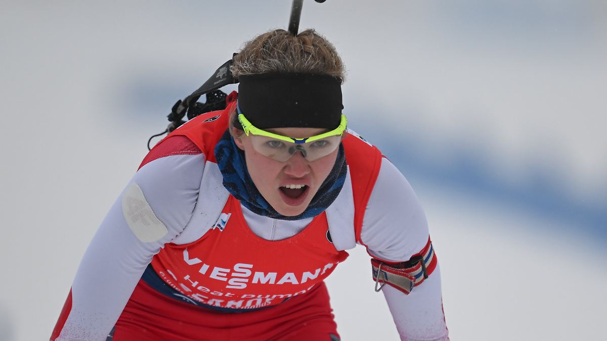 Erstmals im Biathlon-Weltcup: Flüchtlingsteam-Einzelkämpferin erlebt "überwältigenden Wahnsinn"