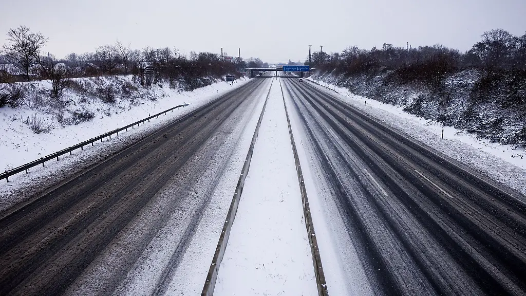 So-leer-duerfte-es-zum-Ferienende-in-Hessen-auf-den-Autobahnen-wohl-selten-aussehen