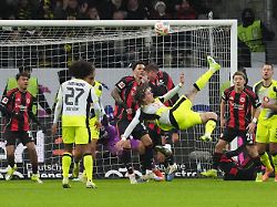 Liga-Klassiker mit Spektakel: Rätselhafter BVB weiß überhaupt nicht, was wirklich los ist