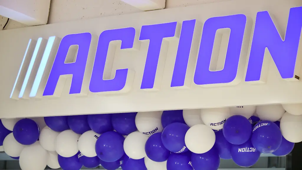 Die-Filialisten-KiK-und-Action-eroeffnen-im-Glueckauf-Center-in-Gladbeck-NUR-FUeR-REDAKTIONELLE-ZWECKE-EDITORIAL-USE-ONLY-Der-Non-Food-Discounter-Action-eroeffnet-am-Montag-16-August-2021-im-Glueckauf-Center-an-der-Wilhelmstrasse-eine-Filiale-in-Gladbeck