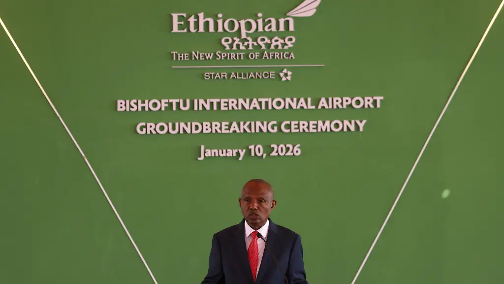 Ethiopian-Airlines-Chief-Executive-Officer-Mesfin-Tasew-addresses-the-commencement-of-construction-of-the-Bishoftu-International-Airport-in-Abusera-Ethiopia-January-10-2026