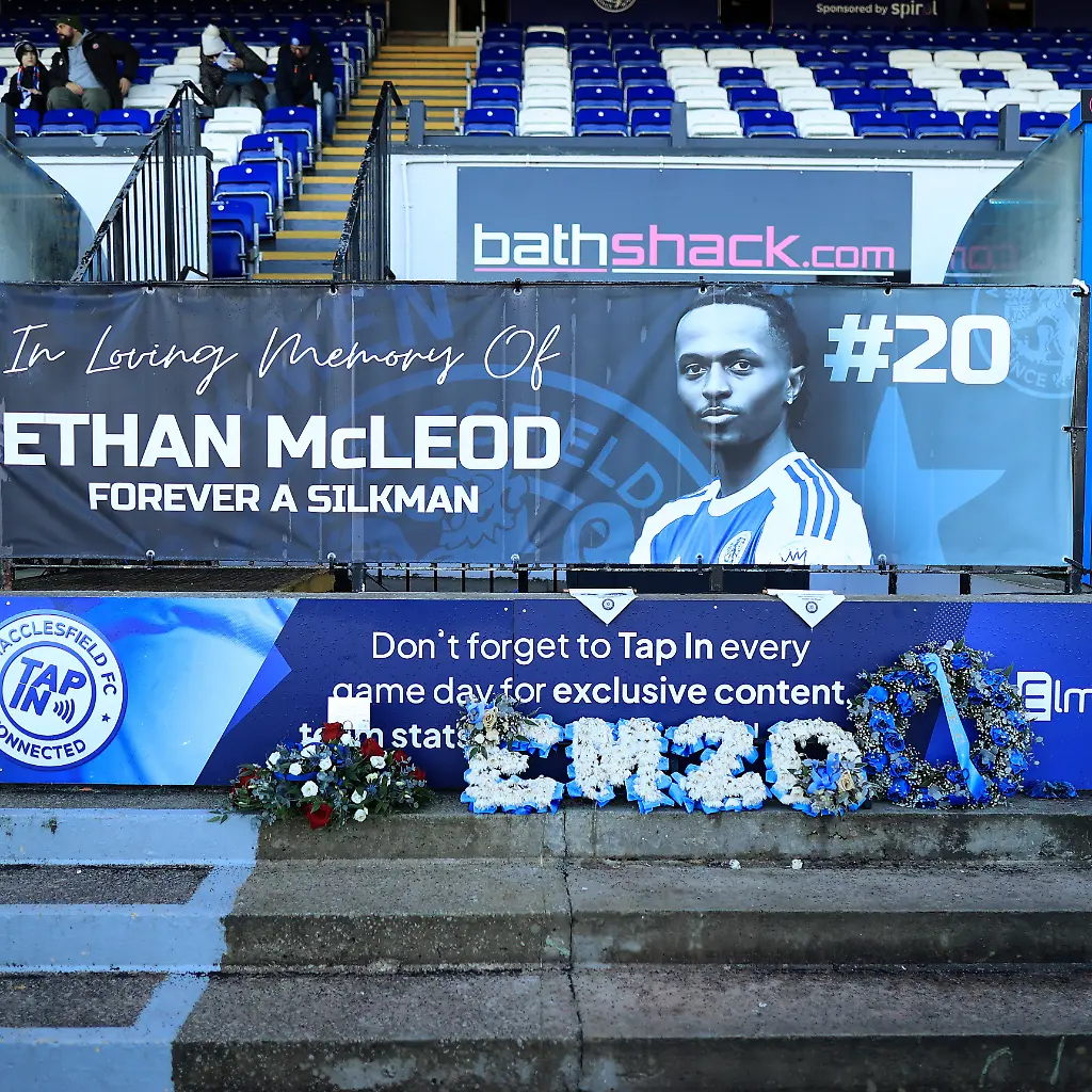 Football-FA-Cup-3rd-Round-Macclesfield-v-Crystal-Palace-10th-January-2026-FA-Cup-3rd-Round-Macclesfield-v-Crystal-Palace-A-memorial-to-former-Macclesfield-player-Ethan-McLeod-who-died-recently-Photo-Simon-Stacpoole-Offside-Macclesfield-UK-Fussball-FA-Cup-3-Runde-Macclesfield-v-Crystal-Palace-10-Januar-2026-FA-Cup-3