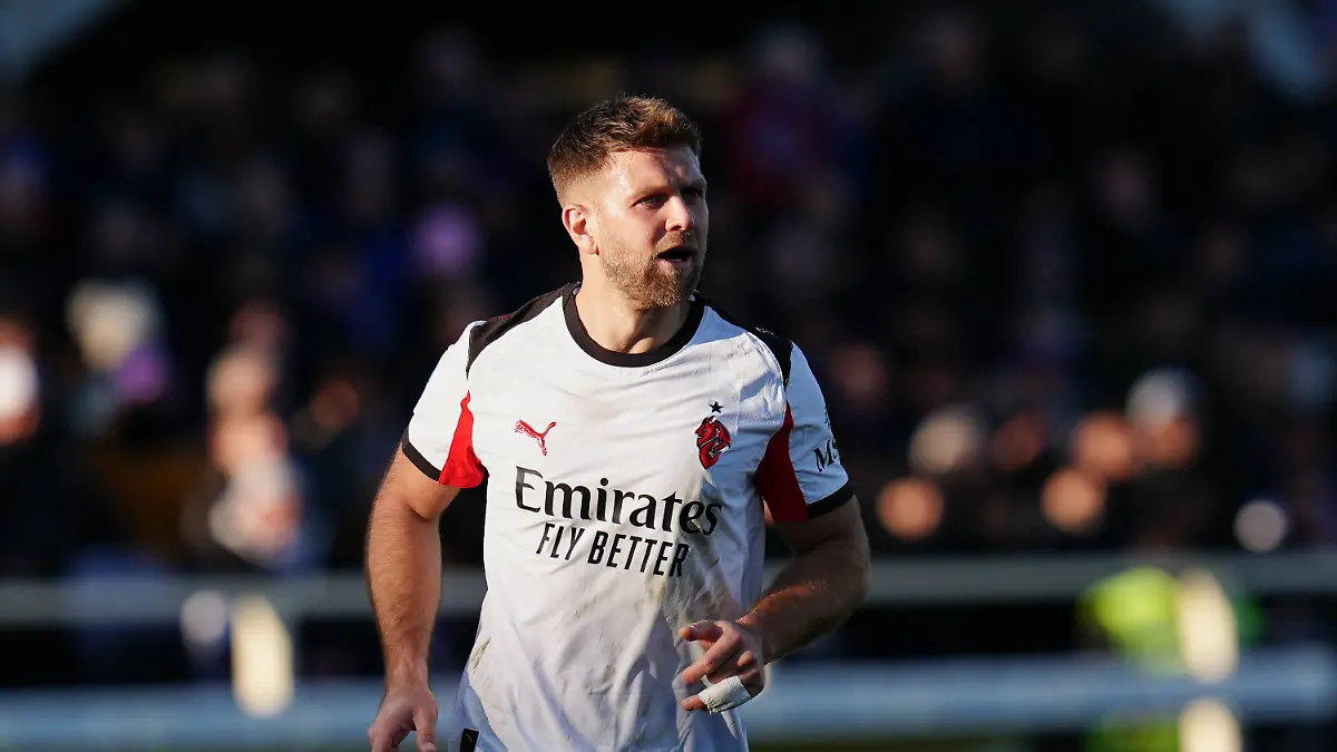 ACF-Fiorentina-v-AC-Milan-Serie-A-Enilive-Niclas-Fullkrug-of-AC-Milan-looks-on-during-the-serie-Serie-A-Enilive-match-between-ACF-Fiorentina-and-AC-Milan-at-Stadio-Artemio-Franchi-on-January-11-2026-in-Florence-Italy-Florence-Stadio-Artemio-Franchi-Florence-Italy-Copyright-xGiuseppexMaffiax-260111SERIEA-Fiorentina-Milan-GM-03174