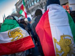 Institutionen "legitime Ziele": Schah-Sohn ruft zu stärkeren Protesten im Iran auf