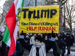 "Sie wollen verhandeln": Trump will Gewalt im Iran mit "sehr drastischen Optionen" beenden