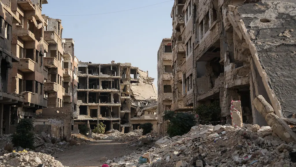 Syrien-gleicht-nach-seinem-langen-Buergerkrieg-vielerorts-einer-Truemmerwueste