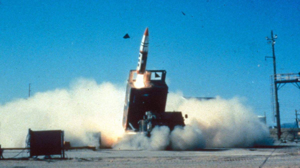 Minister-erlebte-Angriff-mit-Gro-britannien-will-neue-Rakete-f-r-die-Ukraine-bauen