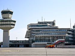 Berlin & Brandenburg: Wasserschaden im alten Flughafen Tegel
