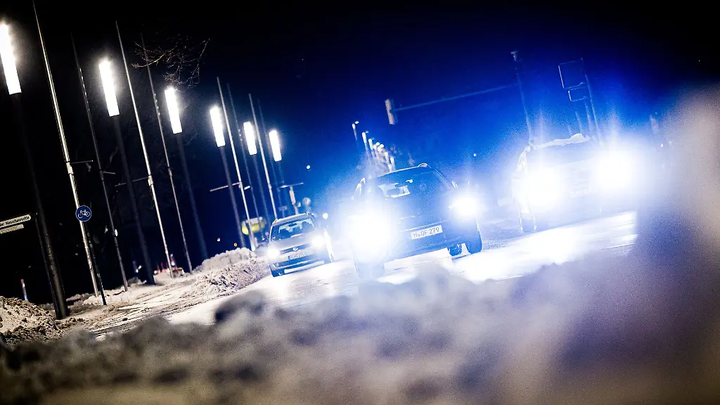 Der-Deutsche-Wetterdienst-warnt-vor-Glatteis