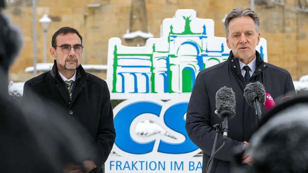 Wollen-mehr-Befugnisse-fuer-Ermittler-der-CSU-Fraktionschef-l-und-der-BKA-Praesident