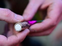 Nordrhein-Westfalen: Kind auf Spielplatz durch Böller schwer verletzt