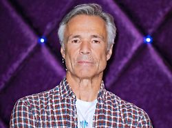 In L.A. "abgefackelt": Hannes Jaenicke will sein Haus nach Brand wieder aufbauen