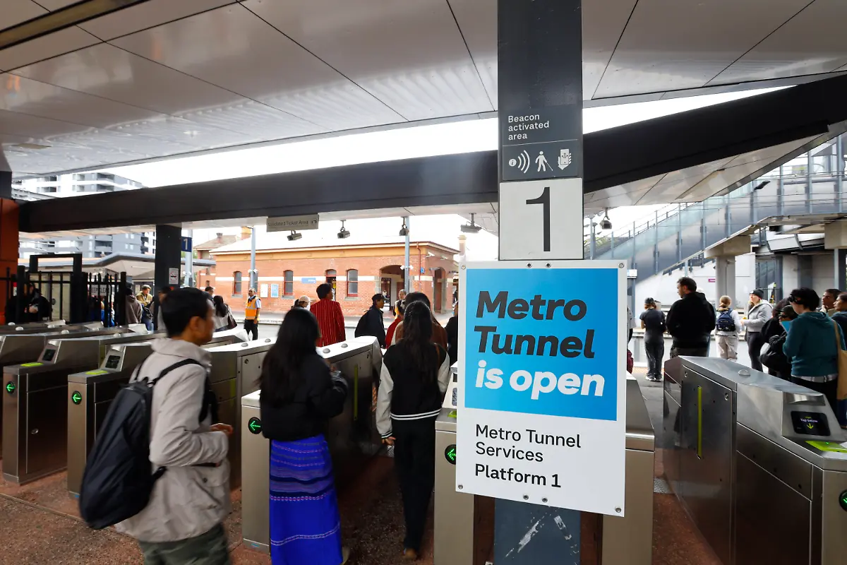 Metro-Tunnel-Opening-Day-in-Melbourne-Australia-30-Nov-2025-Passengers-are-seen-outside-the-footscary-station-The-Metro-Tunnel-officially-opens-to-the-public-on-30-November-2025-marking-one-of-Victorias-largest-transport-upgrades-in-decades-The-project-delivers-five-new-underground-stationsArden-Parkville-State-Library-Town-Hall-and-Anzacconnecting-key-areas-across-Melbournes-CBD-and-inner-suburbs-The-new-tunnel-separates-the-Sunbury-and-Cranbourne-Pakenham-lines-from-the-City-Loop-to-increase-capacity-reduce-congestion-and-improve-reliability-across-the-network