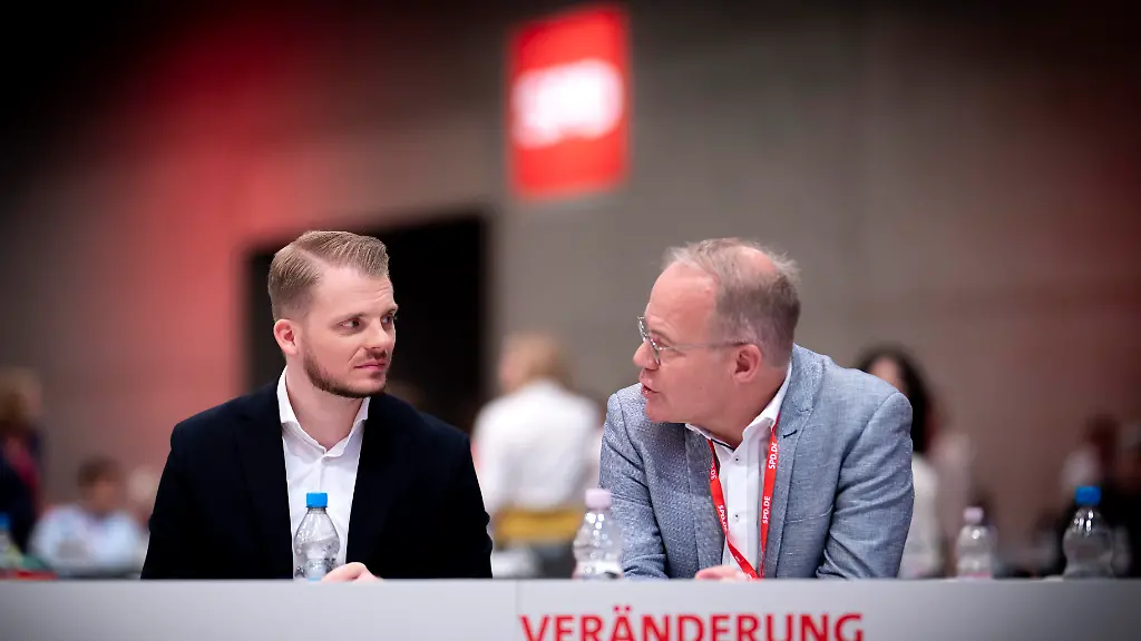 DEU-Deutschland-Germany-Berlin-29-06-2025-Tim-Kluessendorf-Kluessendorf-Generalsekretaer-der-SPD-und-Matthias-Miersch-Fraktionsvorsitzender-der-SPD-v-l-n-r