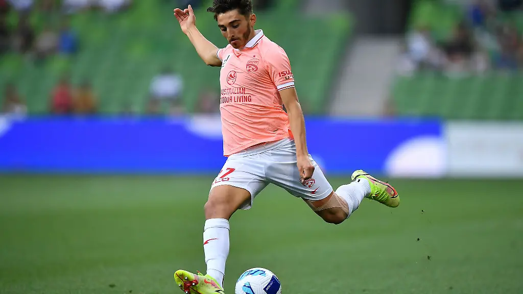 Der-schwule-Fussballer-Josh-Cavallo-erhebt-schwere-Vorwuerfe-gegen-Ex-Club-Adelaide-United