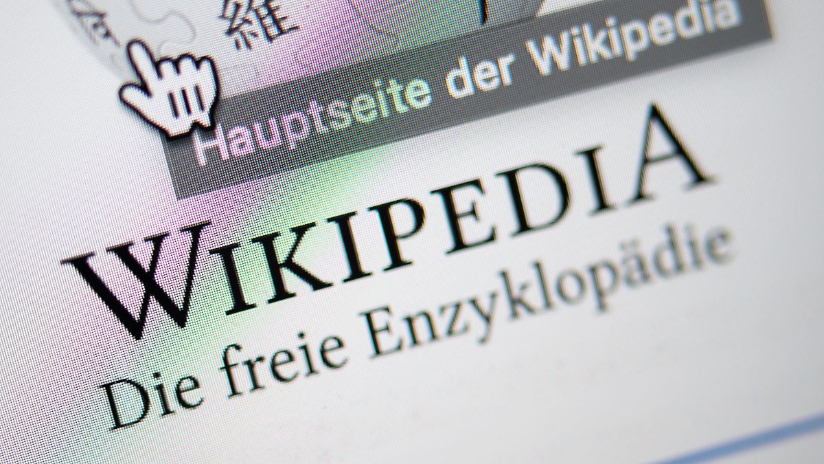 Gr-ndung-vor-25-Jahren-Wikipedia-ist-unter-Druck-durch-KI-Konkurrenz