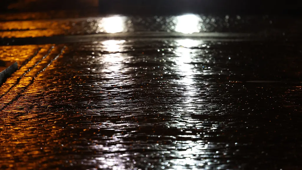 Eisregen-sorgte-am-Morgen-fuer-glatte-Strassen-Der-Busverkehr-rollt-jetzt-wieder