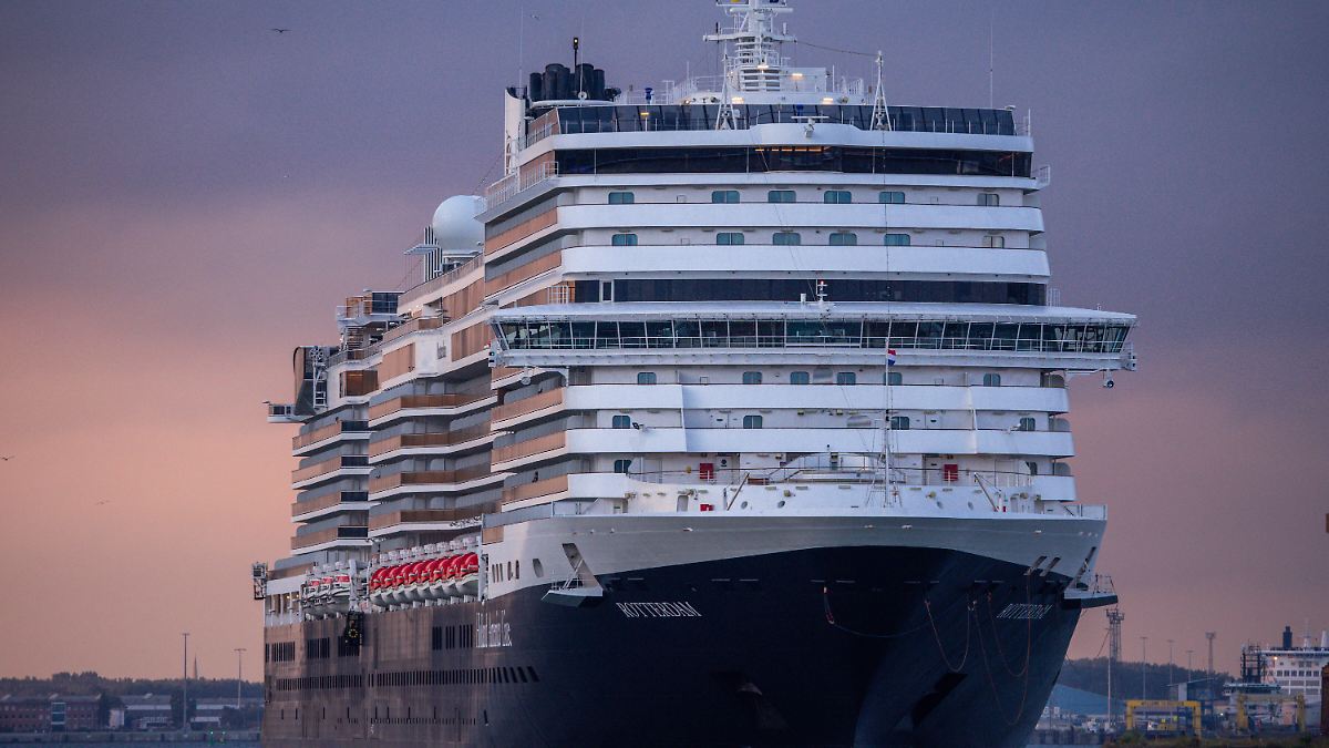 Horror-Trip-durch-die-Karibik-90-Menschen-auf-Kreuzfahrtschiff-an-Virus-erkrankt