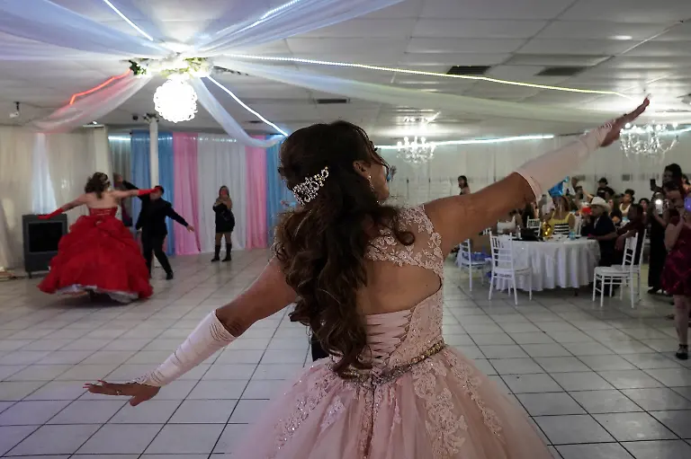2025-12-23T101916Z_535239659_RC23IEA5EVVU_RTRMADP_3_USA-LGBTQ-QUINCEANERAS