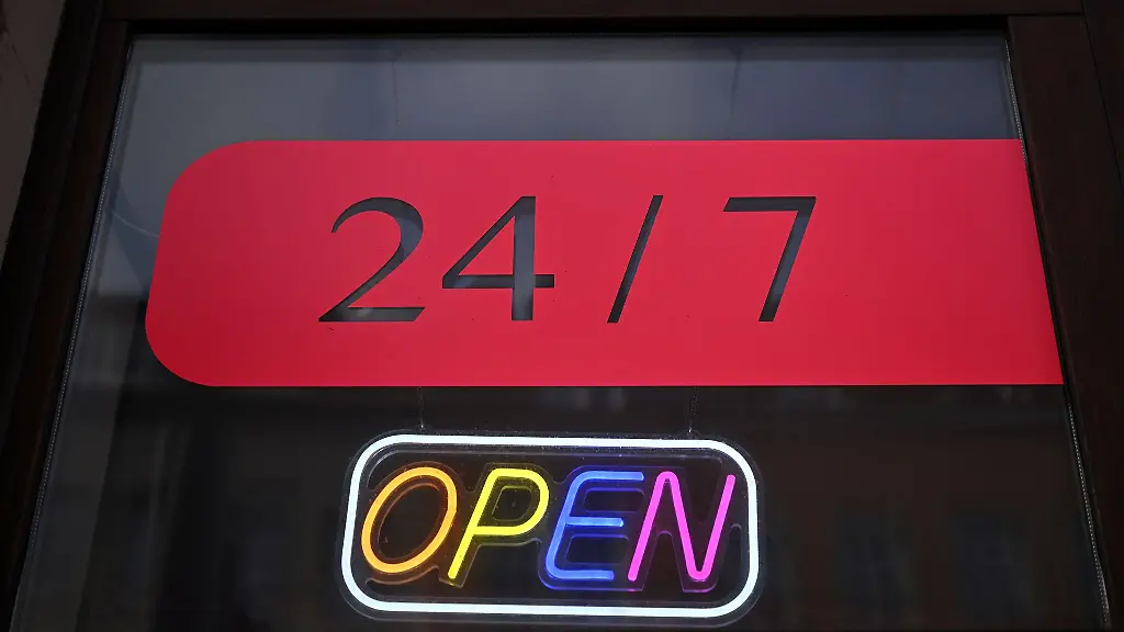 Fuer-24-7-Laeden-soll-es-bald-rechtliche-Klarheit-geben