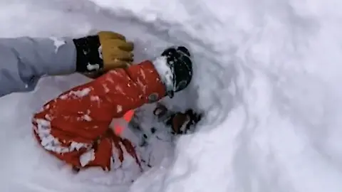 Skifahrer-gerettet