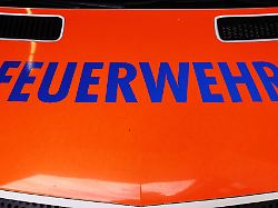 Hamburg & Schleswig-Holstein: Feuer in Hamburg-Jenfeld ist unter Kontrolle